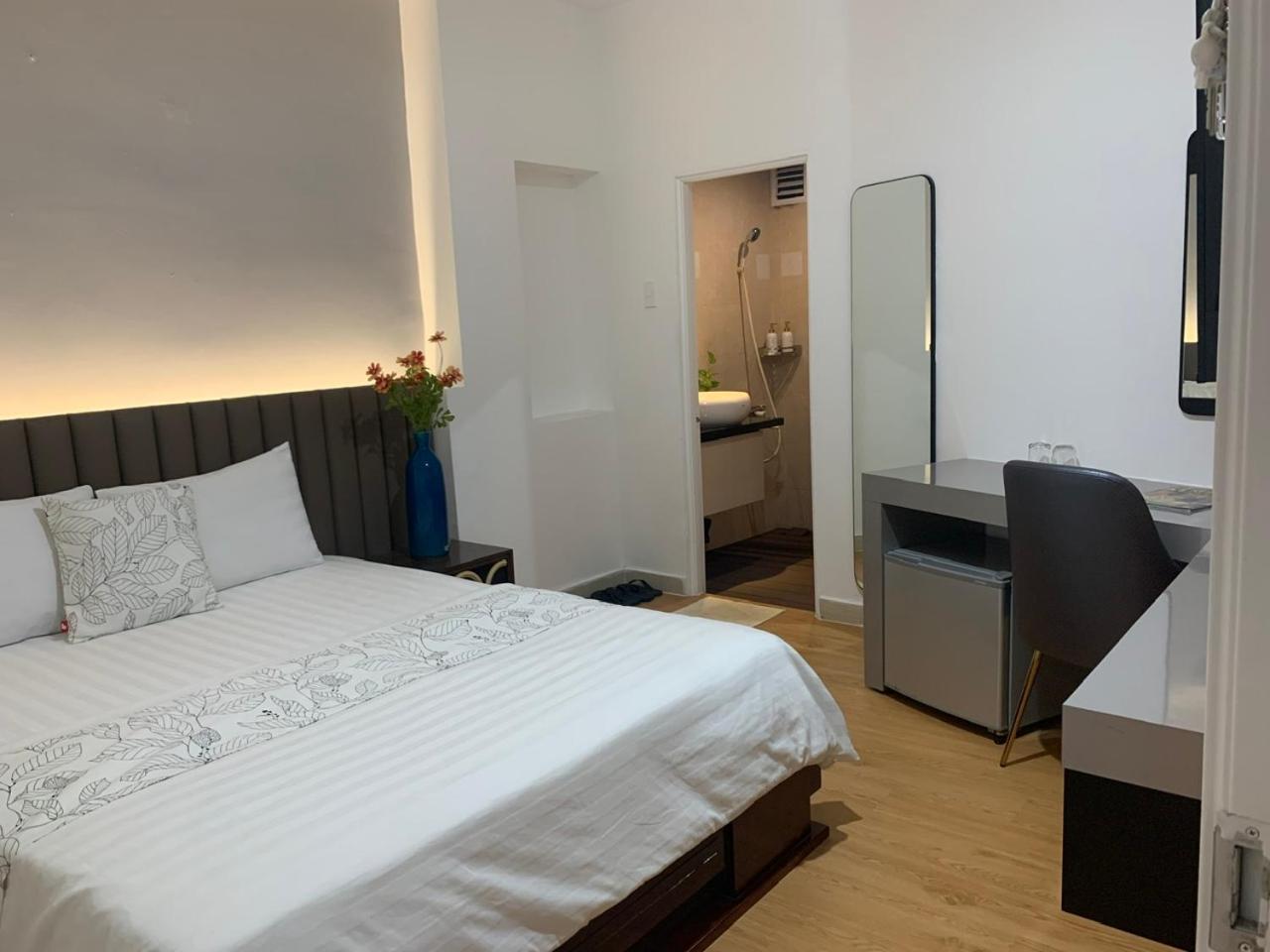 RedDoorz Trang An Hotel Ho Chi Minh-stad Buitenkant foto