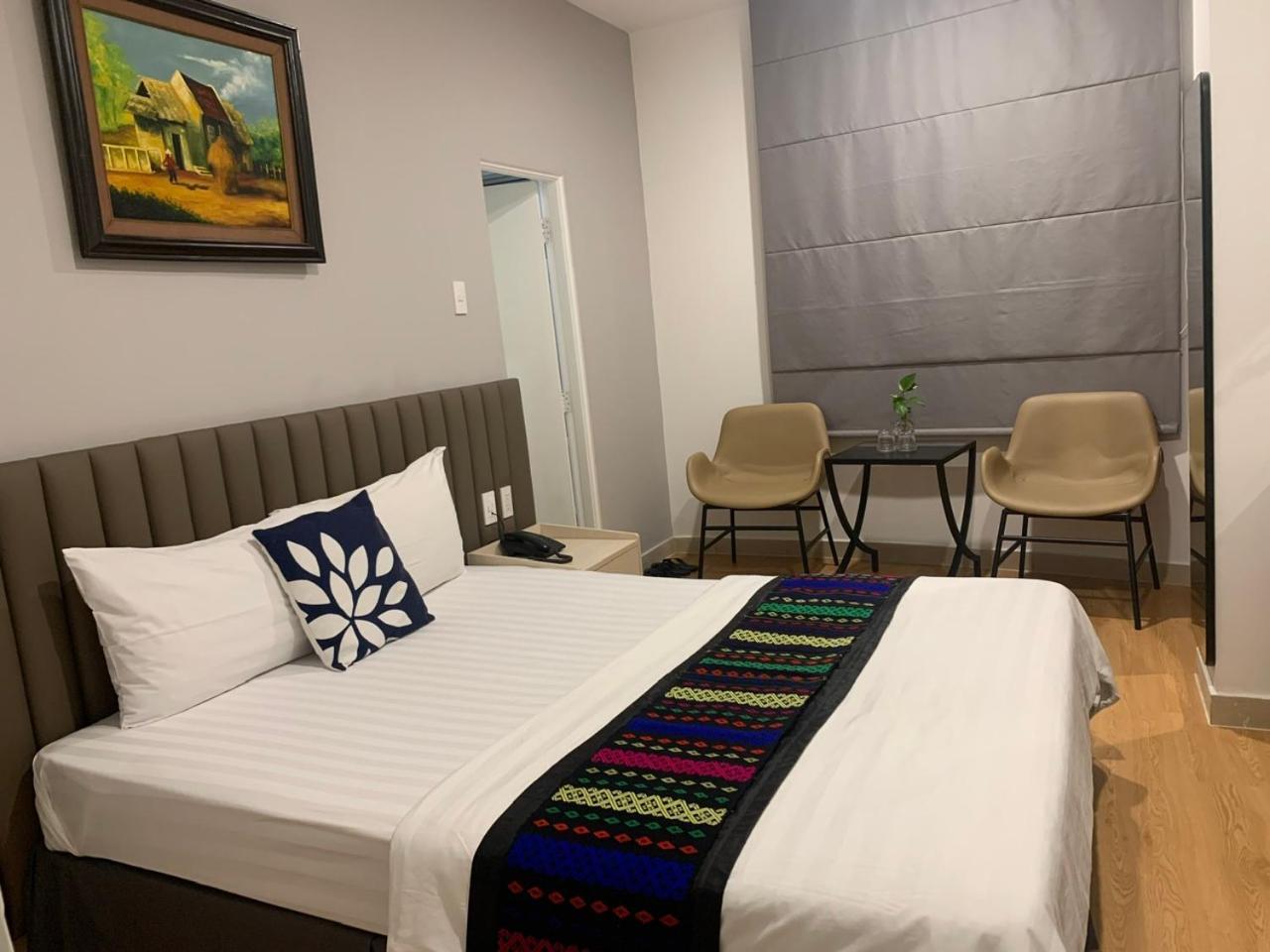 RedDoorz Trang An Hotel Ho Chi Minh-stad Buitenkant foto