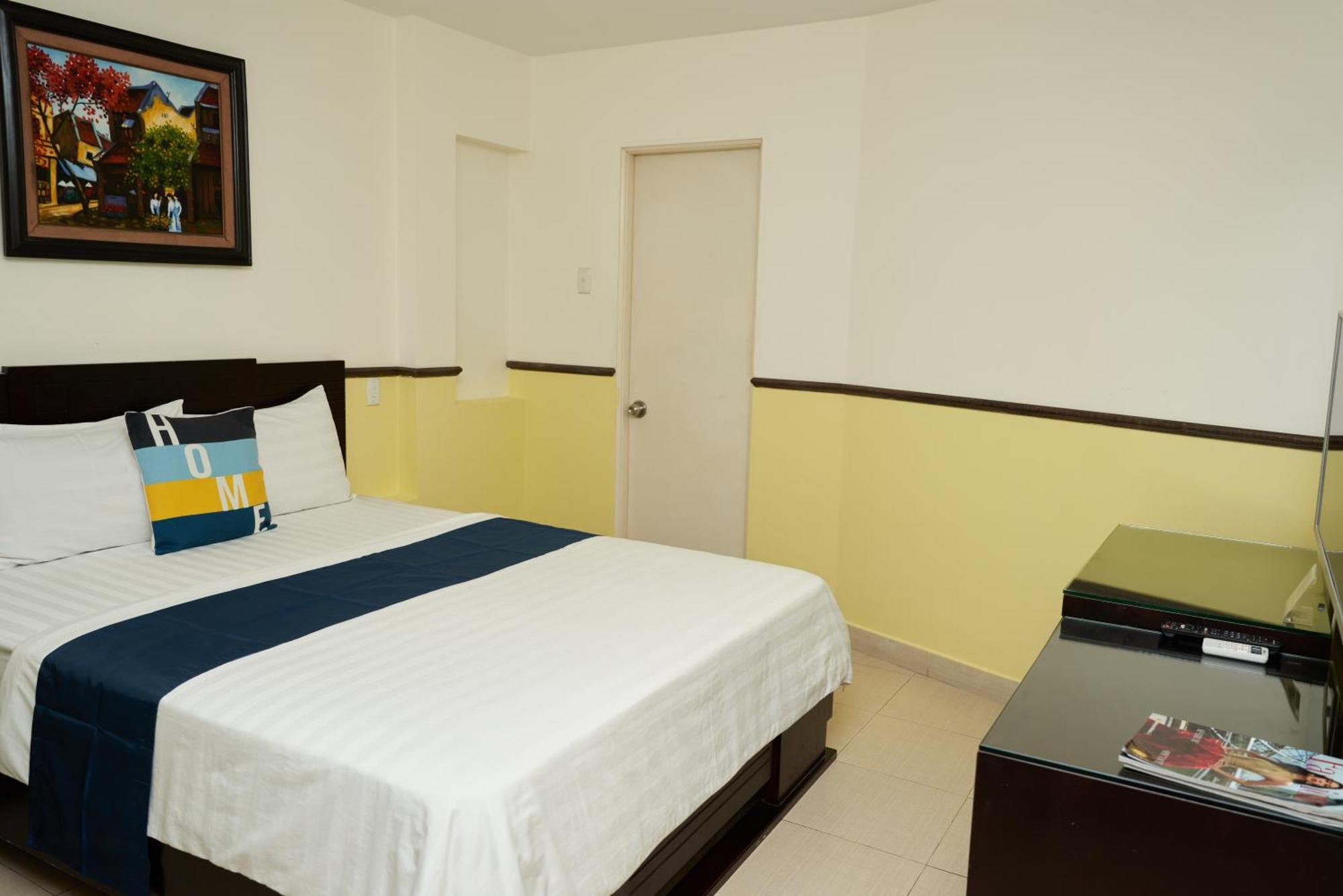 RedDoorz Trang An Hotel Ho Chi Minh-stad Buitenkant foto