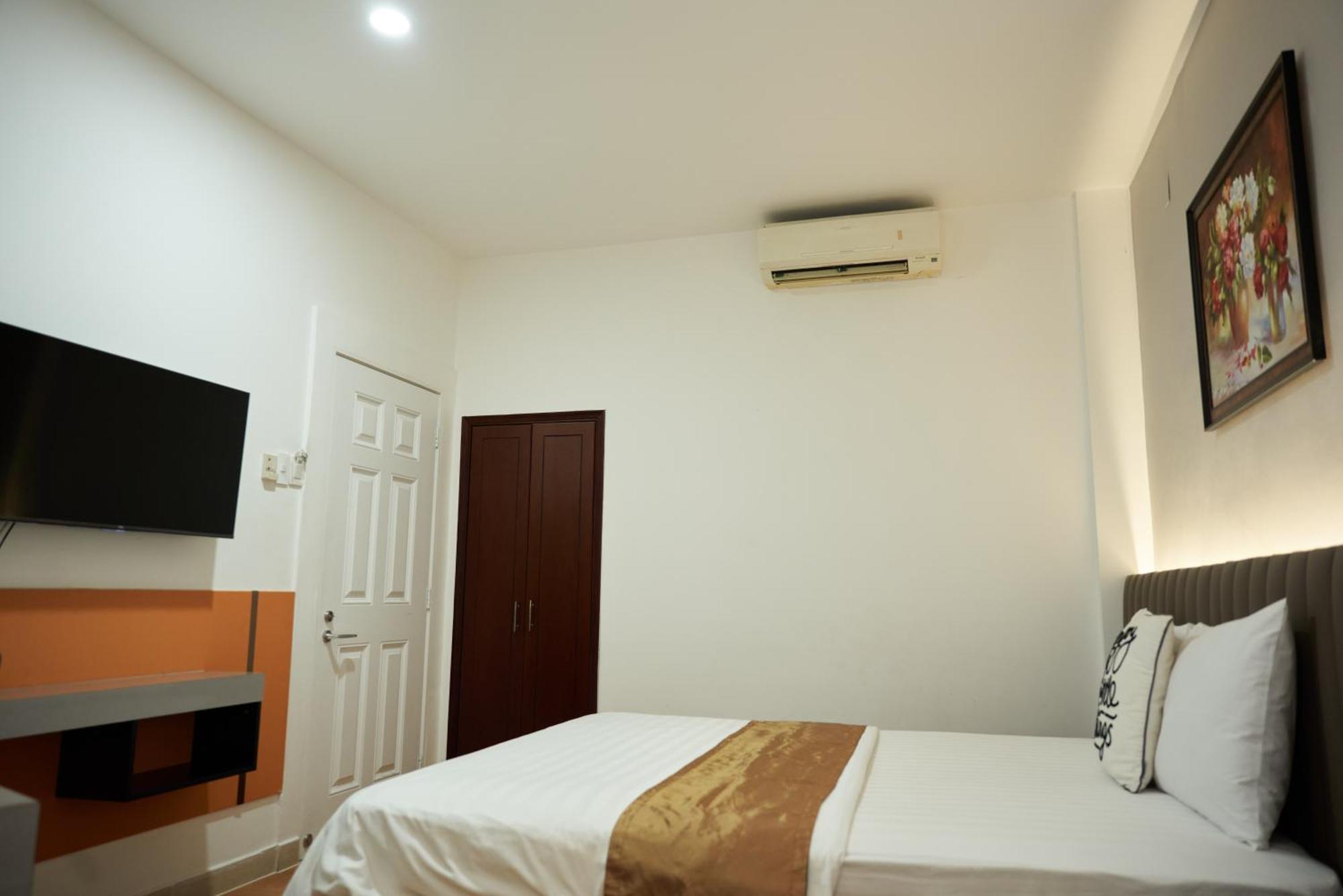 RedDoorz Trang An Hotel Ho Chi Minh-stad Buitenkant foto